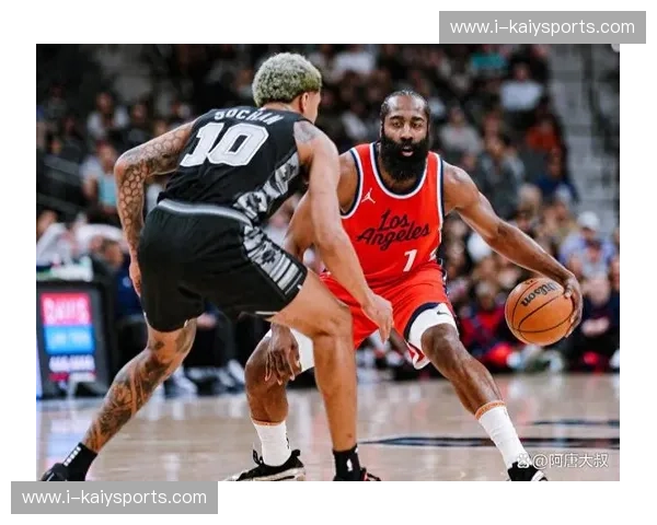 刺破风暴：季后赛马刺与快船的史诗对决，谁能笑到最后？